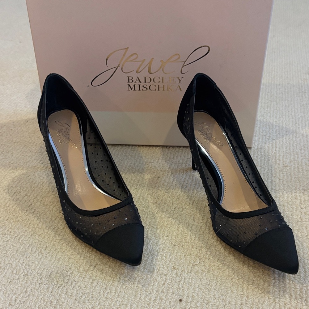 Jewel Badgley Mischka Elegant Black Heels